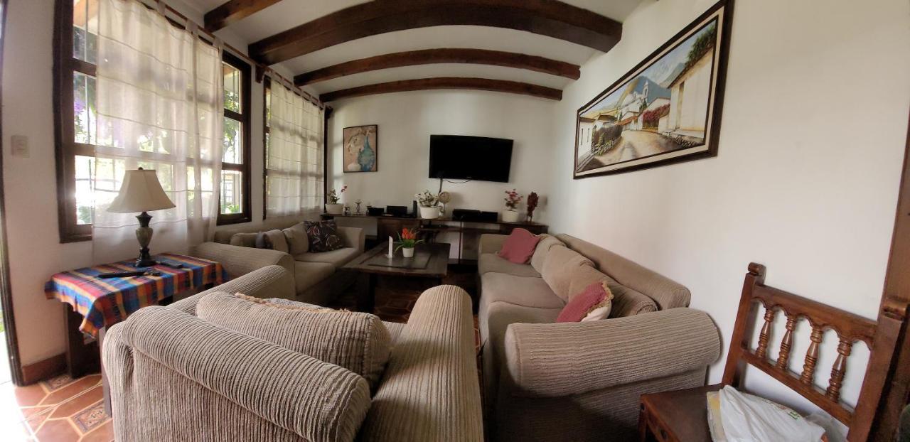 Villas Santa Ana-Ricardo Antigua Exteriér fotografie
